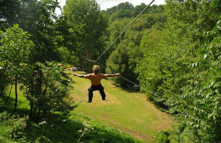 Base of La Belle Verte: tree climbing