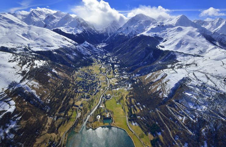 Peyragudes, one resort, 3 villages