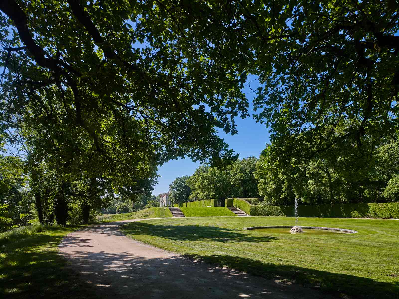 Le Labyrinthe du Ch teau de  Merville  Parcs   th mes  