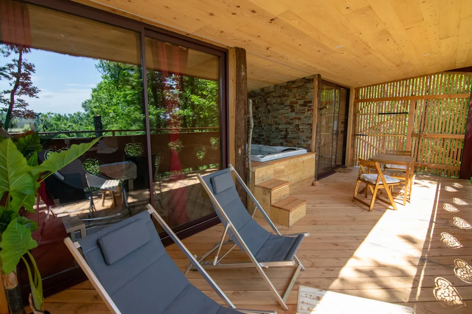 The Jacquoise Huts