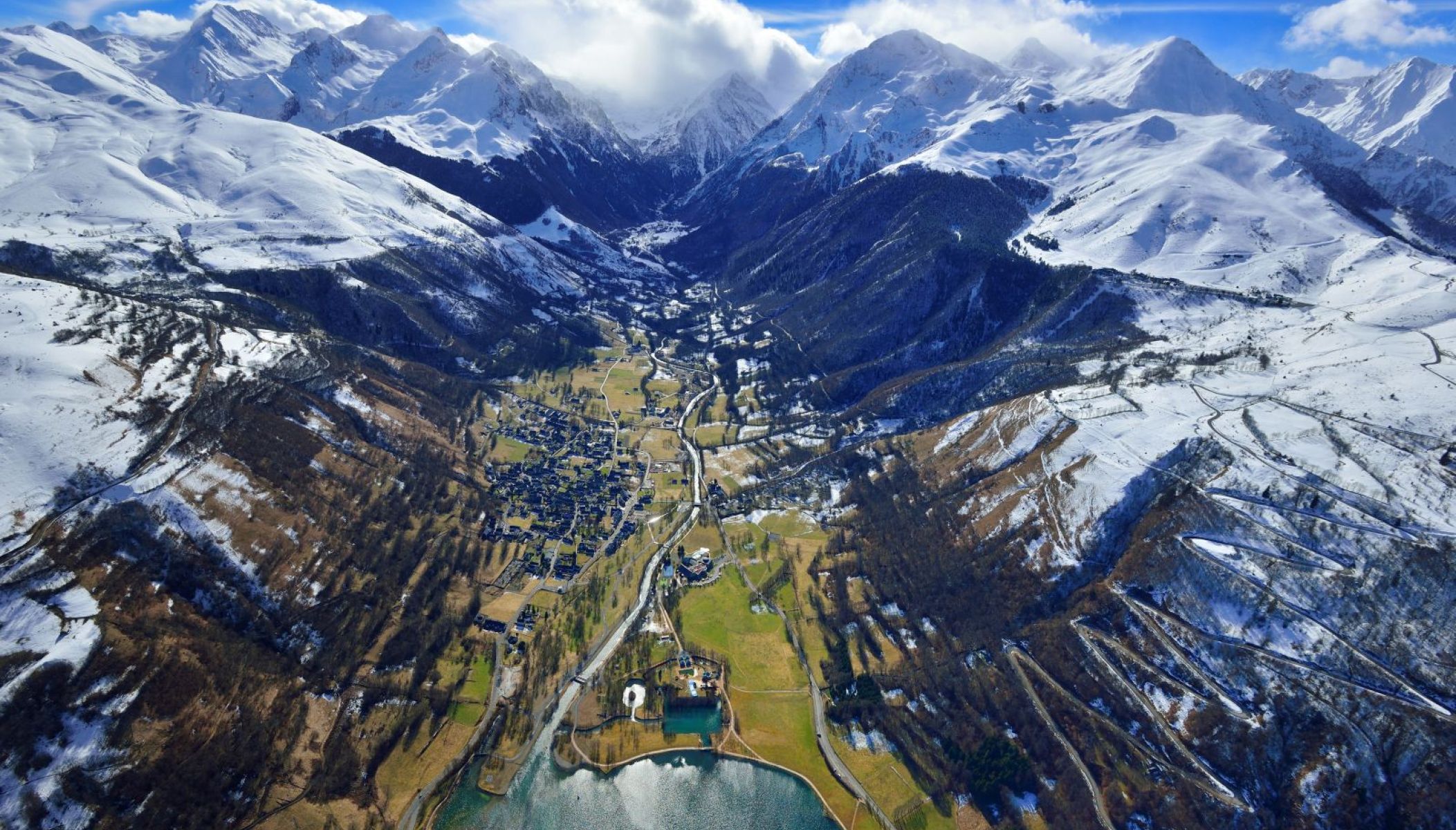 Pyrénées Central Park : la destination idéale pour partir au ski en famille dans les Pyrénées
